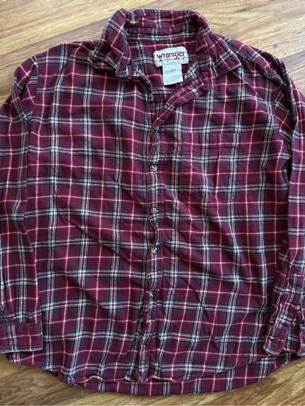 Wrangler Men's Red Plaid Long-Sleeve Button-Down Shirt - Picture 2 of 13